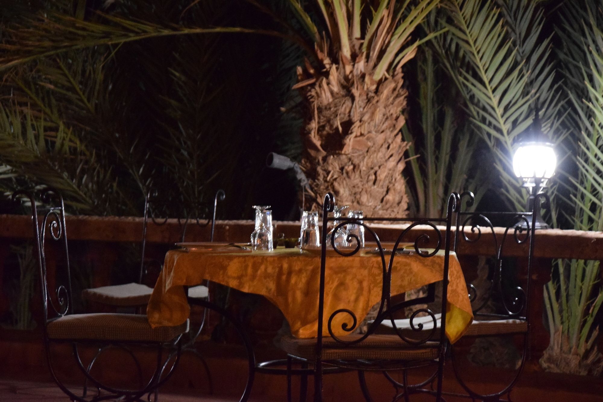 Carrefour Des Nomades Hotel Oulad Driss Exterior photo